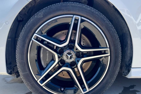 Mercedes-Benz Clase A A 250 e Sedán