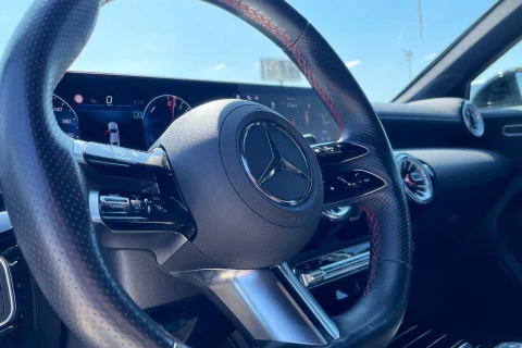 Mercedes-Benz Clase A A 250 e Sedán