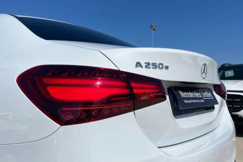 Mercedes-Benz Clase A A 250 e Sedán