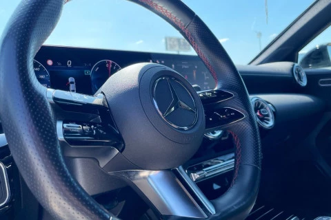 Mercedes-Benz Clase A A 250 e Sedán