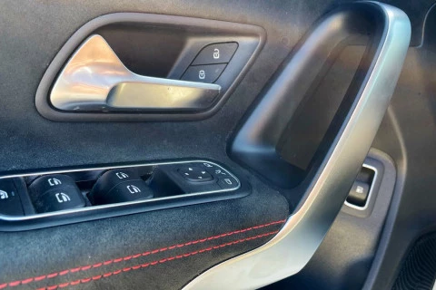 Mercedes-Benz Clase A A 250 e Sedán