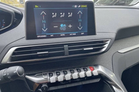 Peugeot 3008 Hybrid 300 e-EAT8 GT