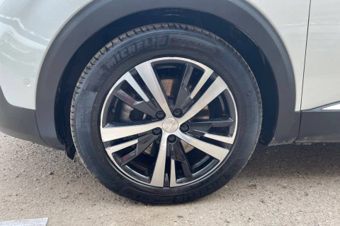 Peugeot 3008 Hybrid 300 e-EAT8 GT