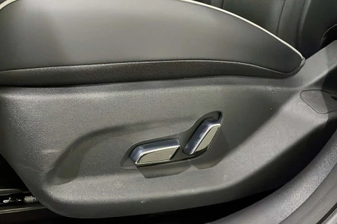 BYD DOLPHIN Design