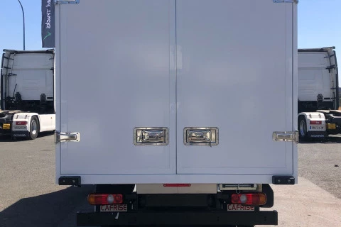 Mitsubishi Fuso Canter 3C15 + CARROCERIA BOTELLERA