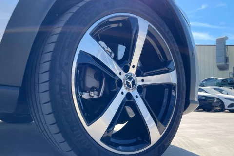 Mercedes-Benz Clase C C 220 d 4MATIC All-Terrain Estate