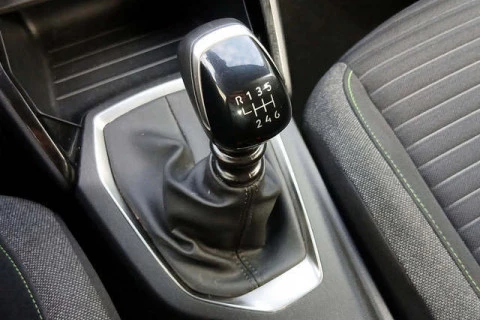 Peugeot 208 PureTech 100 Active 75 kW (100 CV)