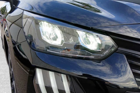 Peugeot 208 PureTech 100 Active 75 kW (100 CV)