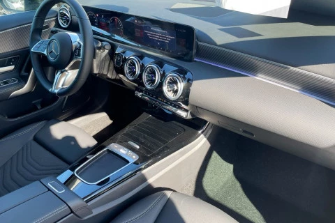 Mercedes-Benz Clase A A 250 e con tecnología híbrida EQ