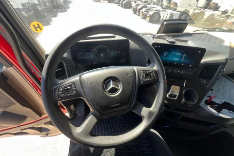 Mercedes-Benz Actros 1845 LS