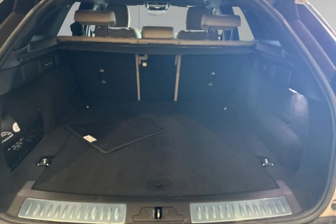 Land Rover Range Rover Velar 3.0D I6 R-Dynamic SE 4WD Auto 221 kW (300 CV)