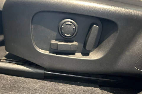 Land Rover Range Rover Velar 3.0D I6 R-Dynamic SE 4WD Auto 221 kW (300 CV)