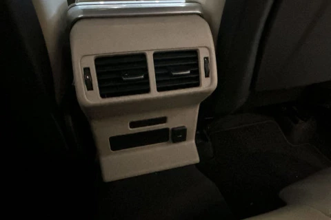 Land Rover Range Rover Velar 3.0D I6 R-Dynamic SE 4WD Auto 221 kW (300 CV)