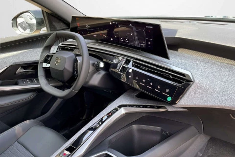 Peugeot 5008 Hybrid 1.2 107KW Allure eDCS6