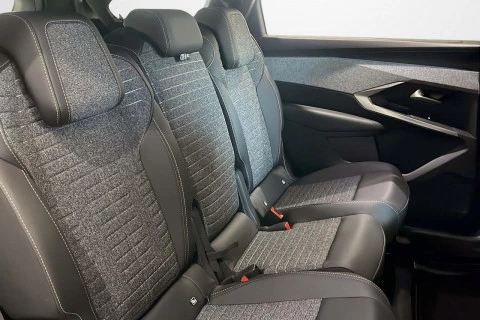 Peugeot 5008 Hybrid 1.2 107KW Allure eDCS6