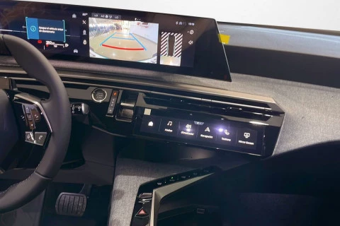 Peugeot 5008 Hybrid 1.2 107KW Allure eDCS6