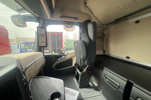 Mercedes-Benz Actros 1848 LS