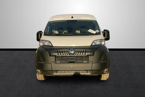 Peugeot Boxer Furgón 3.0 L2H2 BlueHDi 120 S&S 6v MAN