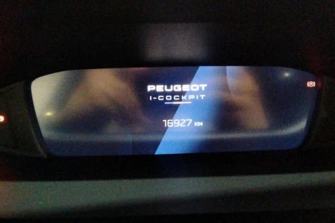 Peugeot 408 Puretech 130 Allure EAT8 96 kW (130 CV)