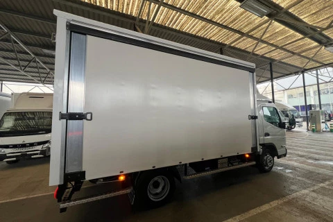 Fuso Canter 3.6 Ton 3C15 Botellero