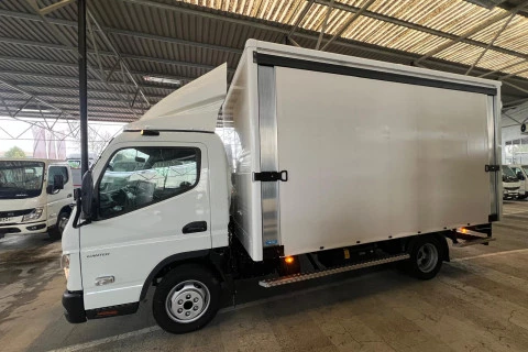 Fuso Canter 3.6 Ton 3C15 Botellero