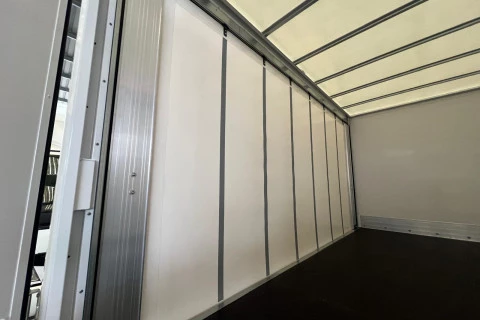 Fuso Canter 3.6 Ton 3C15 Botellero