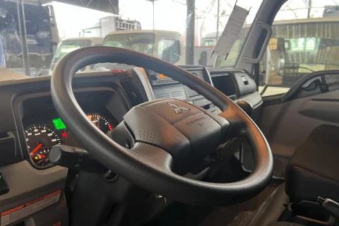 Fuso Canter 3.6 Ton 3C15 Botellero