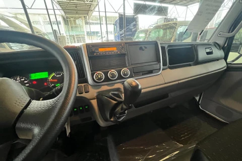 Fuso Canter 3.6 Ton 3C15 Botellero