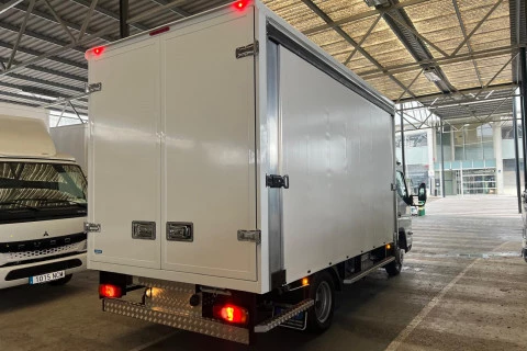 Fuso Canter 3.6 Ton 3C15 Botellero