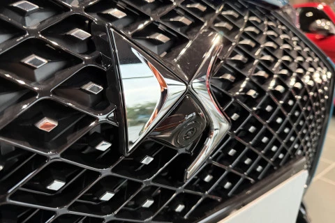 DS 3 Hybrid 107kW (145CV) Jules Verne