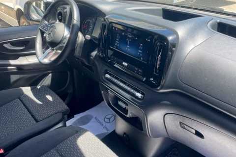 Mercedes-Benz Vito 116CDI AT 120kW Tourer Select Larga