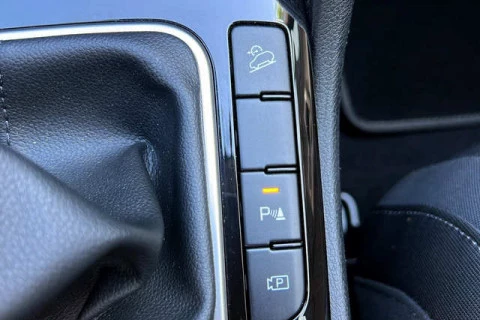 Kia Sportage 1.6 CRDi MHEV Drive 4x2 100 kW (136 CV)