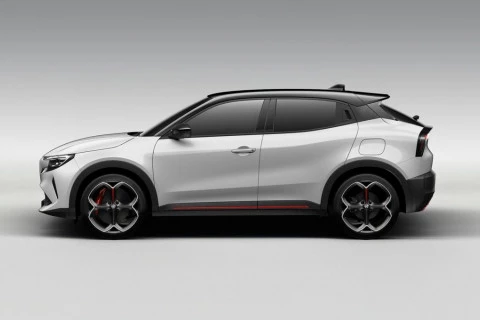 Alfa Romeo Junior Elettrica Veloce 207kW (280CV)