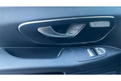 Mercedes-Benz Vito e-Vito 129 Tourer Pro Larga