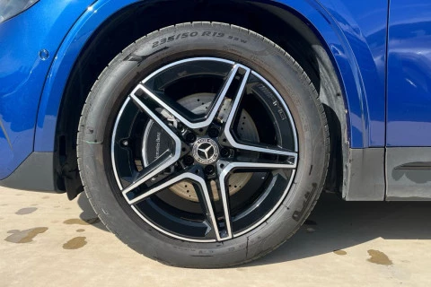 Mercedes-Benz GLA GLA 200 D