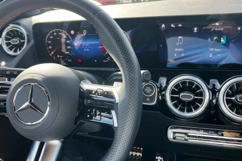 Mercedes-Benz GLA GLA 200 D