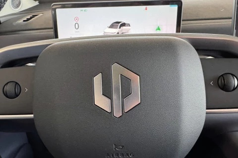 Leapmotor C10 C10 BEV 69.9kWh Design Auto