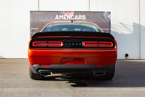 Dodge Challenger R/T Scat Pack Widebody