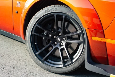 Dodge Challenger R/T Scat Pack Widebody