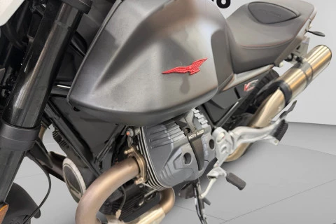 Moto Guzzi V 85 Strada 