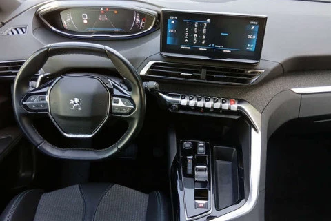 Peugeot 3008 PureTech 130 S&S Allure Pack EAT8 96 kW (130 CV)