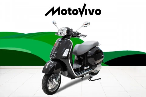 Piaggio (Vespa) GTS 300 .