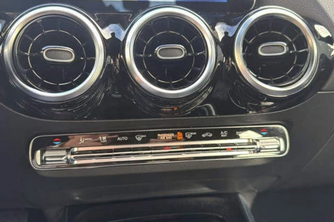 Mercedes-Benz GLA GLA 200 D