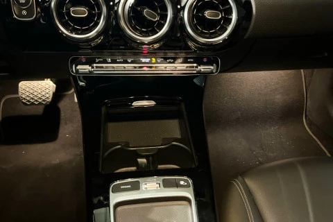 Mercedes-Benz Clase A A 200 d Sedán