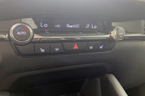Mazda3 2.5L E-SKY G MHEV 103kW Homura