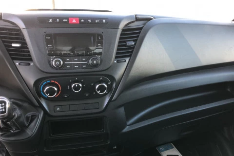 Iveco Daily BASCULANTE 