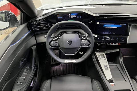 Peugeot e-408 E-408 GT Eléctrico 210 (157kW)