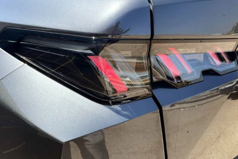 Peugeot 3008 Hybrid 1.2 107KW Allure eDCS6