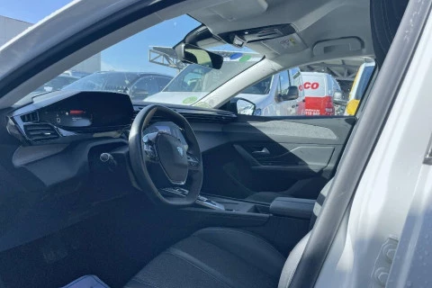 Peugeot 308 5P Allure Puretech 130 S&S EAT8