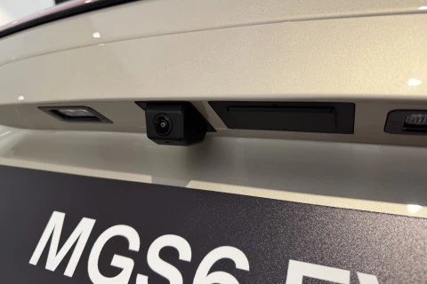 MGS6 EV Luxury